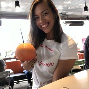 Meet your Posher, Jenel